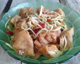 Foto langkah ke 5 dari resep Oseng Tahu Gembos Cambah.