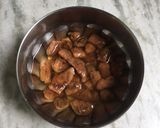 A picture of step 1 of Tempered Tamarind Drink.
