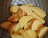 Foto langkah ke 1 dari resep Kentang wedges.