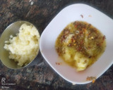 स्टफ्ड चिझी गार्लिक ब्रेड (stuffed chilli garlic bread recipe in marathi) रेसिपी स्टेप 2 फोटो 