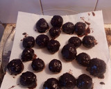 Foto del paso 4 de la receta: Trufas exprés de pasas de uva y chocolate