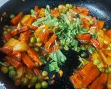 A picture of step 2 of Gajar Mooli Matar Sabzi.