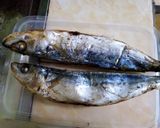 Foto langkah ke 1 dari resep Asam Padeh Ikan Pindang.