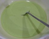 A picture of step 2 of Three-Color Steamed Layer Cake (Bánh da lợn tam sắc).