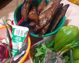 Foto langkah ke 2 dari resep Sayur Ikan Asap Santan ala Ranjul.