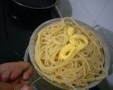 Foto langkah ke 5 dari resep Spagetti Carbonara dan Garlic Bread.