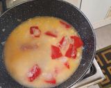 Foto del paso 2 de la receta: Filetes de merluza en salsa de pimientos de piquillo con huevo