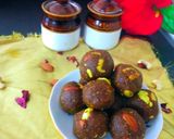 A picture of step 7 of Sonth aur gond ke ladoo (sonthaura).