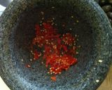 รูปขั้นตอนการทำที่ 3 ของ ยำเห็ดเผาะ ณ ปลายนา