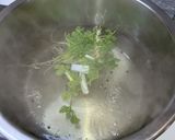 รูปขั้นตอนการทำที่ 2 ของ ซุปไก่มันฝรั่ง
