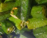 A picture of step 2 of Bhindi Do Pyaza.