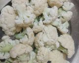 A picture of step 6 of Cauliflower paratha.