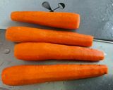 Une image de l'étape 3 de Poulet aux carottes, panais, petits pois et pommes de terre.