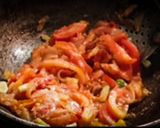 A picture of step 4 of Creamy capsicum gravy restaurant style.