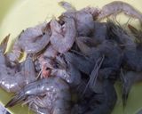 Foto langkah ke 1 dari resep Tumis Udang Saori Tiram.