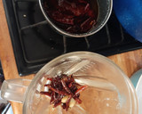 Foto del paso 2 de la receta: Chile para pozole rápido y fácil