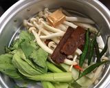 รูปขั้นตอนการทำที่ 1 ของ หม่าล่าผัดหมูสับ (อาหารจีน) ฉบับเด็กหอ🇨🇳