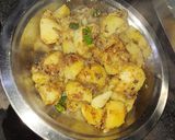 जीरा आलू (Jeera aloo recipe in hindi) रेसिपी चरण 3 फोटो