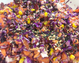 Foto del paso 5 de la receta: Ensalada desintoxicante de col lombarda, zanahoria y remolacha