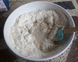 Foto del paso 2 de la receta: Pancitos con pasas de uva