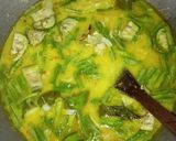 Foto langkah ke 4 dari resep Lodeh Terong Kacang Panjang dan Jantung Pisang.
