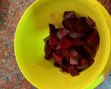 Foto del paso 1 de la receta: Galletitas con remolacha