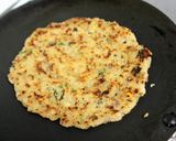 A picture of step 4 of Poha Sooji Dosa.