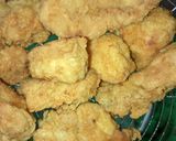 Foto langkah ke 4 dari resep Chicken Karaage with Cheese Sauce.