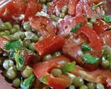 Foto del paso 1 de la receta: Ensalada tomate, arvejas y perejil