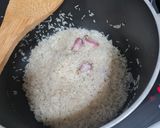 Foto del paso 5 de la receta Muslos al horno con tomate y arroz 🍚