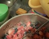 Foto del paso 2 de la receta: Mermelada de frutilla y arándanos