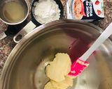 Foto del paso 8 de la receta: Queque de yogurt con crema y fresas