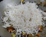 A picture of step 8 of Mumbai Street Pulao.