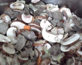 Foto del paso 3 de la receta: Estofado de ternera y champiñones