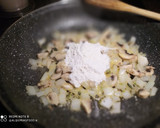 Foto del paso 6 de la receta: Empanada Delicias de Mar