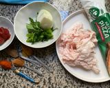Une image de l'étape 1 de 🌶️🧅🍅Mchahma 🥯Recette Algérienne 🥄.