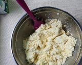 Hình bước làm 3 của món Bánh khoai mì sầu riêng nướng