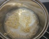 Foto langkah ke 2 dari resep Mie Kuning Nugget.