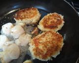A picture of step 3 of Crab Cakes.