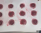 Une image de l'étape 5 de Cookies chocolat blanc fourrés framboise.