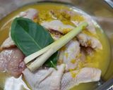 Foto langkah ke 1 dari resep Ayam Goreng Kremes.