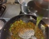 A picture of step 10 of Matar Kachori.