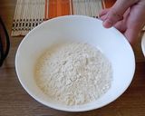 Hình bước làm 4 của món Cách làm bánh Bông Lan cực dễ tại nhà | Chiffon Cake | Ở NHÀ CÙNG KIM