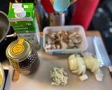 Foto del paso 2 de la receta: Setas de cardo con patatas en salsa