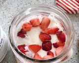 Hình bước làm 3 của món Buổi sáng với sữa chua trái cây (eat clean)