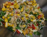 Foto langkah ke 5 dari resep Tumis Tahu, Tauge dan Caisim.