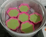 Foto langkah ke 4 dari resep Kue Kaswi Pandan.
