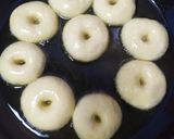 Foto langkah ke 6 dari resep Donat Jagung Manis.