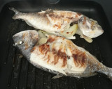 Foto del paso 3 de la receta: Dorada a la plancha