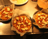 Foto del paso 7 de la receta: Pizzas pa CAMPEONESSS, es decir Racinguistasss